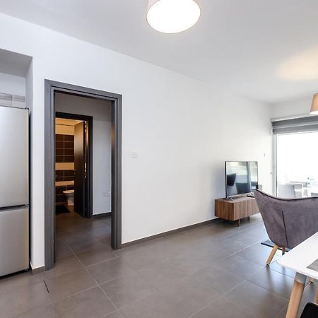 Апартаменты Book Me Now Central Flat Ларнака Экстерьер фото